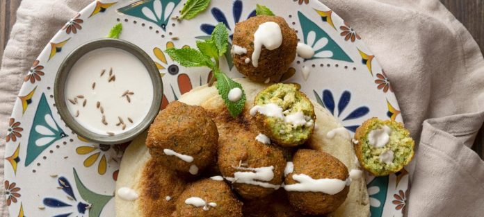 UCookbook: Baked falafel with creamy tzatziki dressing