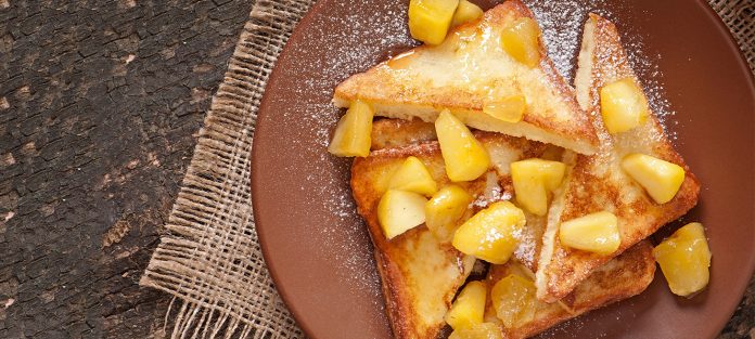 UCookbook: Vegan French toast with apple cinnamon topping